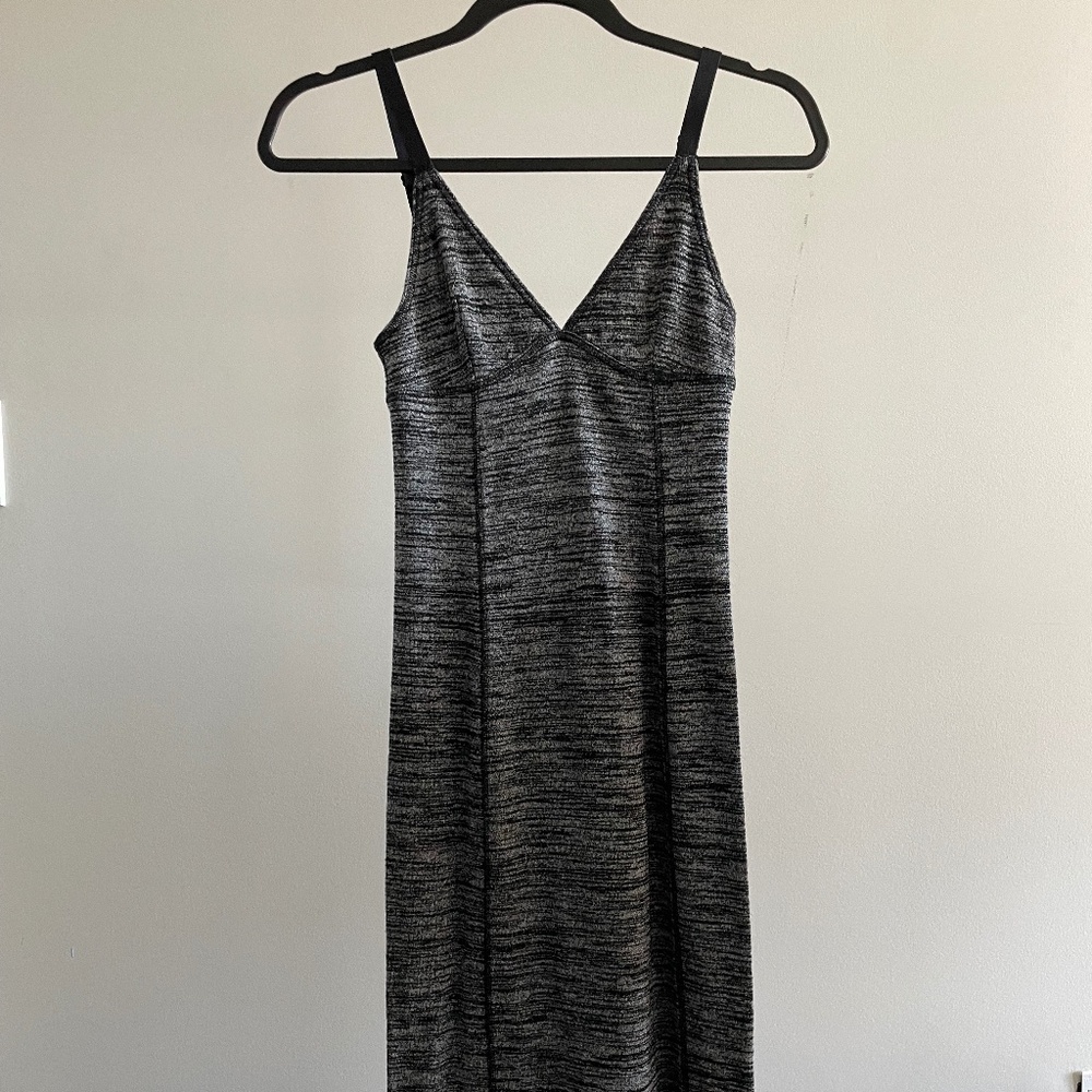 Wilfred Free Contour Midi Dress